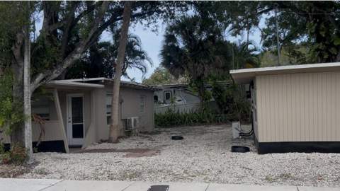 1839 SW 23rd Street, Fort Lauderdale FL - photo 7 of 19
