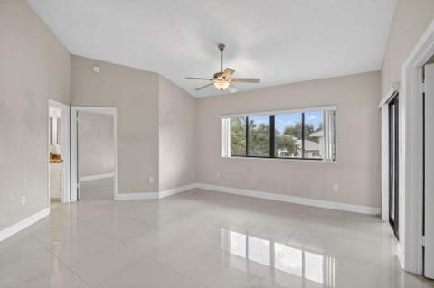 2445 SW 18th Terrace #922, Fort Lauderdale FL - photo 11 of 46