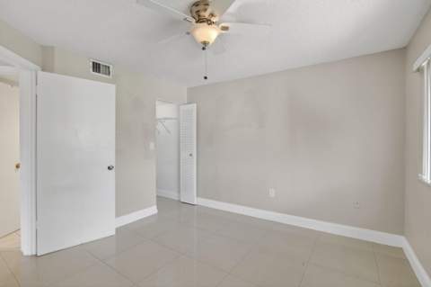 2445 SW 18th Terrace #922, Fort Lauderdale FL - photo 23 of 46