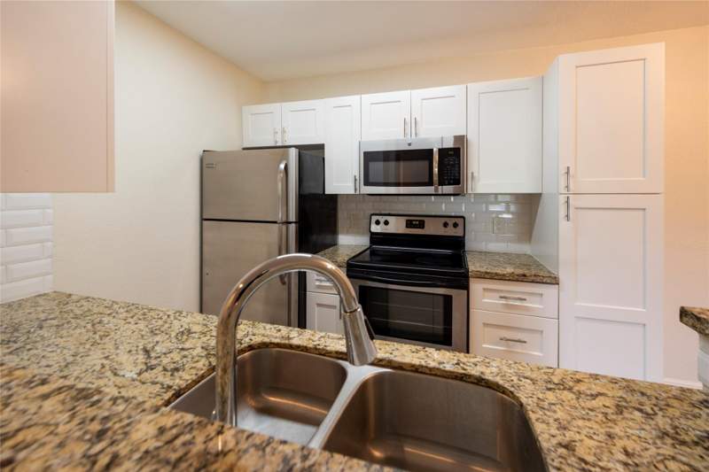 2 bedroom Condominium at 2906 S University Drive #10104, Sundance At Davie Condo, Davie — photo 2