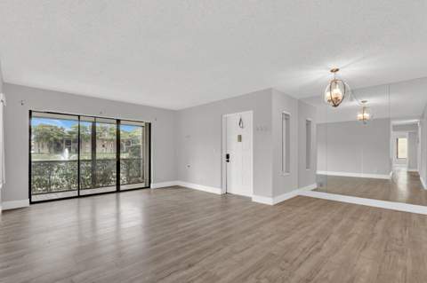 715 Sunny Pine Way #B1, Greenacres FL - photo 10 of 31