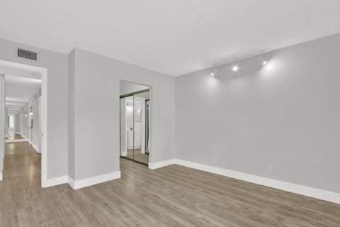 715 Sunny Pine Way #B1, Greenacres FL - photo 15 of 31