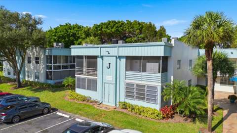 442 Normandy J, Delray Beach FL - photo 8 of 33