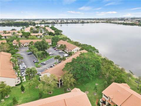 912 Congressional Way, Deerfield Beach FL - photo 17 of 26