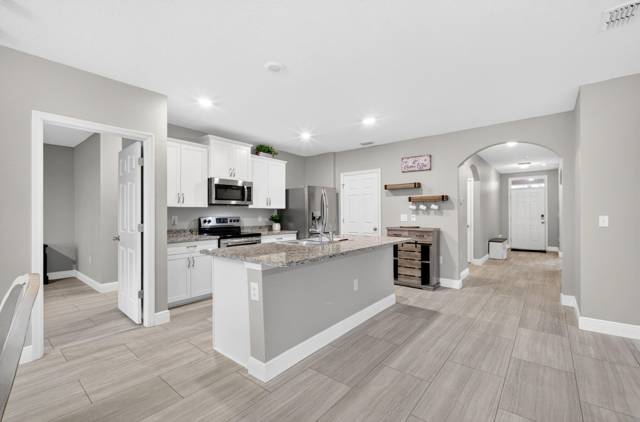 6109 NW Regent Street