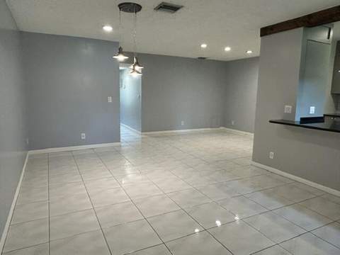 5270 Nesting Way #B, Delray Beach FL - photo 11 of 25