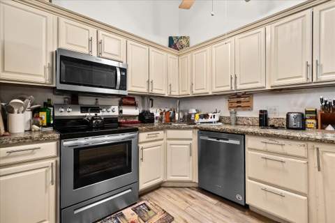 5715 Golden Eagle Circle, Palm Beach Gardens FL - photo 11 of 49