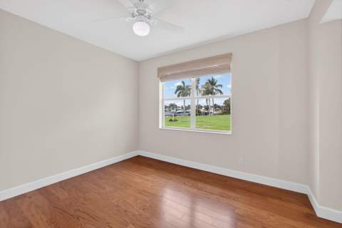 712 Bay Colony Drive, Juno Beach FL - photo 14 of 50