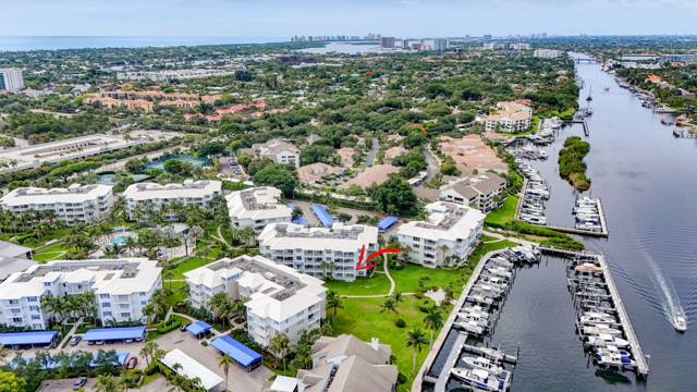 712 Bay Colony Drive, home for sale in Juno Beach