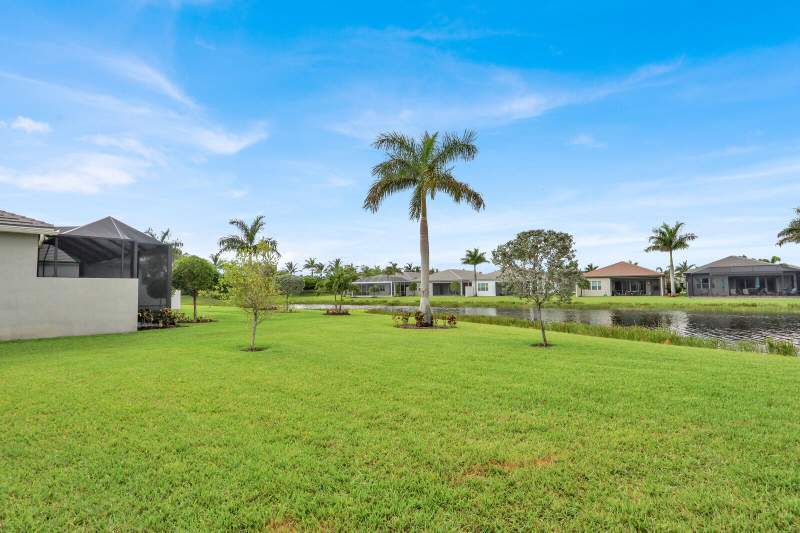 3 bedroom Single Family Residence at 9939 Great Barrier Trail, Valencia Sound, Boynton Beach — photo 2