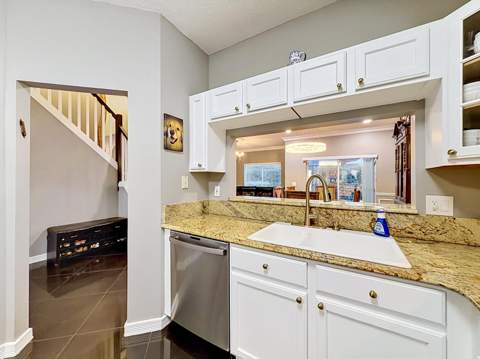 8279 Via Leonessa Drive, Boca Raton FL - photo 13 of 66