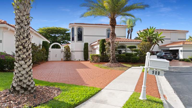 3 bedroom Single Family Residence at 980 Bel Aire Drive West, Grand Palms, Pembroke Pines — photo 3