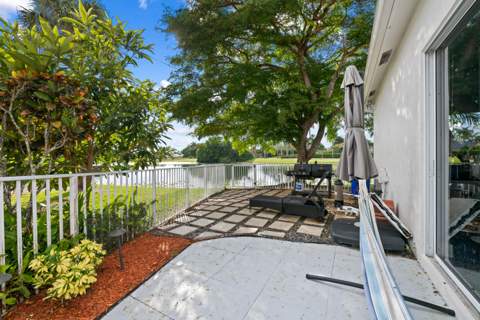 980 Bel Aire Drive West, Pembroke Pines FL - photo 13 of 73