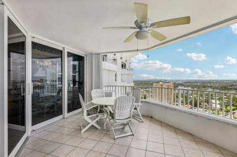 1340 S Ocean Boulevard #2303, Pompano Beach FL - photo 17 of 76