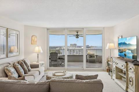 1340 S Ocean Boulevard #2303, Pompano Beach FL - photo 22 of 76