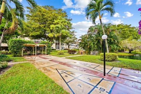 5151 W Oakland Park Boulevard #309, Lauderdale Lakes FL - photo 23 of 26