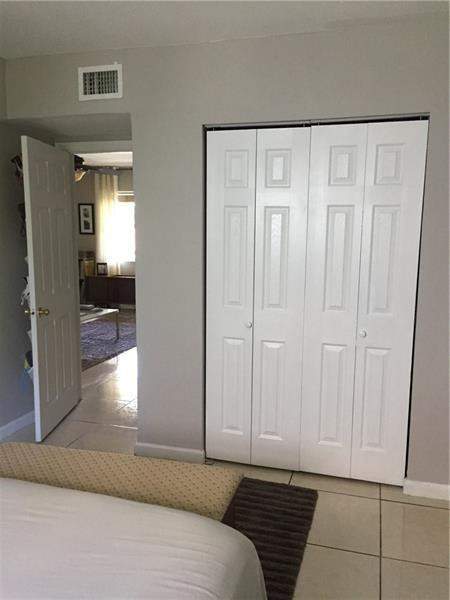 2741 NE 8th Avenue #14, Wilton Manors FL - photo 12 of 24