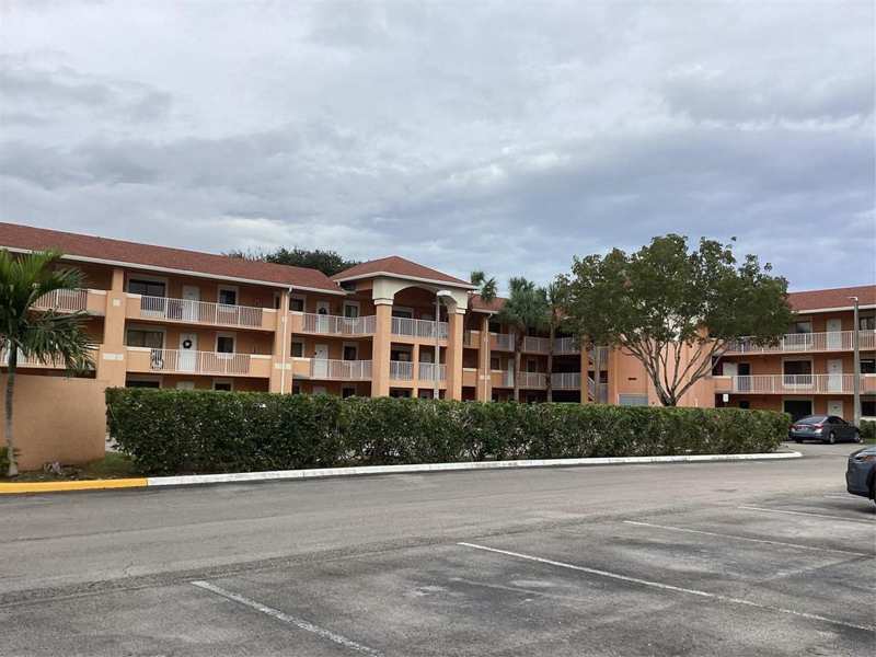 2 bedroom Condominium at 6900 SW 39th Street #308j, Courtyards At Davie Condo, Davie — photo 1