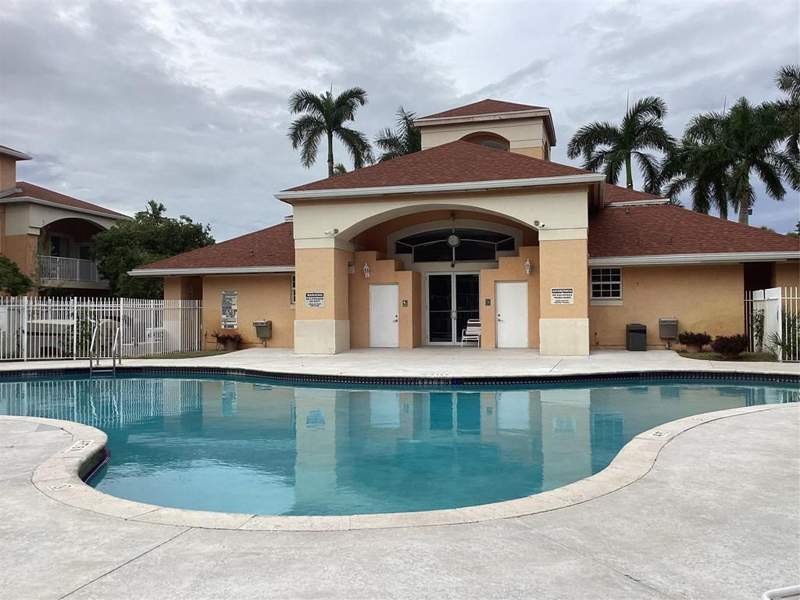 2 bedroom Condominium at 6900 SW 39th Street #308j, Courtyards At Davie Condo, Davie — photo 2