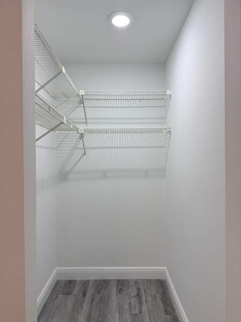 318 Knotty Pine Circle #D-2, Greenacres FL - photo 11 of 22