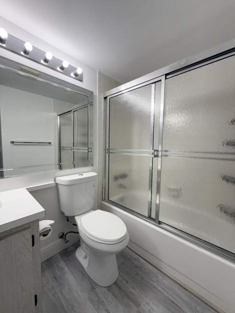318 Knotty Pine Circle #D-2, Greenacres FL - photo 13 of 22