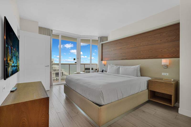 1 bedroom Condominium at 505 N Fort Lauderdale Beach Boulevard #2214, Q Club Resort & Residences Condo, Fort Lauderdale — photo 4