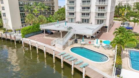 95 N Birch Road #606, Fort Lauderdale FL - photo 8 of 44