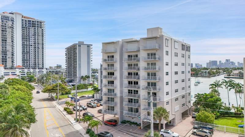1 bedroom Condominium at 95 N Birch Road #606, HARBOR HAVEN CONDO, Fort Lauderdale — photo 5