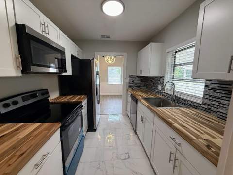 1010 Mayflower Road, Fort Pierce FL - photo 13 of 63