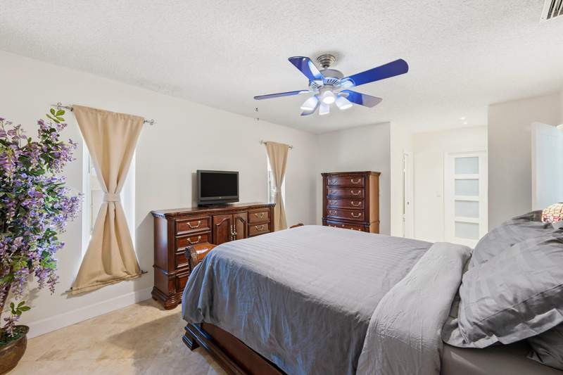 2 bedroom Single Family Residence at 390 SE 12th Avenue, Snug Harbor Sec Three, Pompano Beach — photo 5