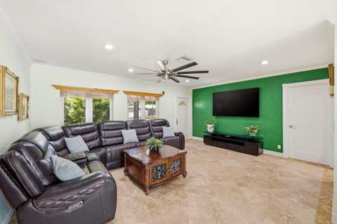 390 SE 12th Avenue, Pompano Beach FL - photo 18 of 79