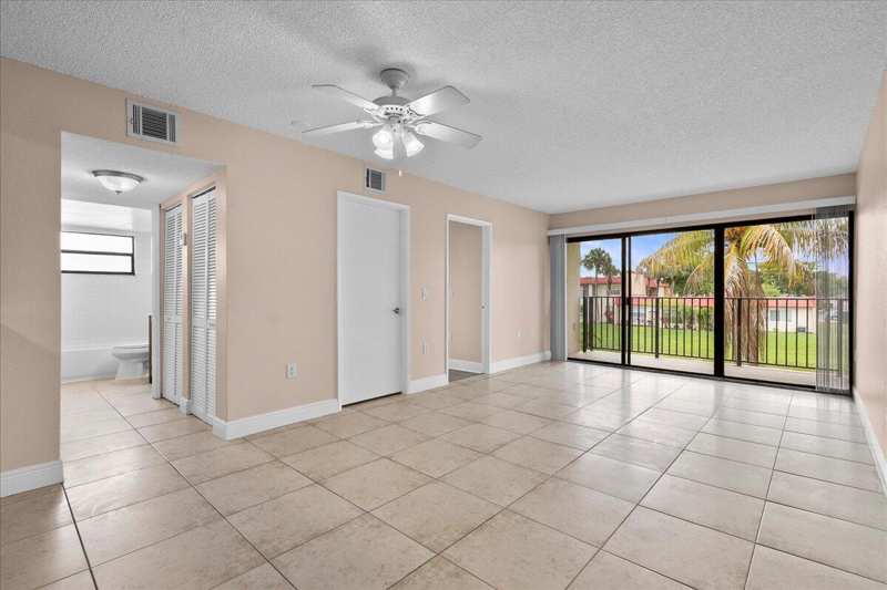 2 bedroom Condominium at 1524 Lake Crystal Drive #F, Palm Beach Grande Condo, West Palm Beach — photo 1