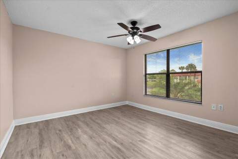 1524 Lake Crystal Drive #F, West Palm Beach FL - photo 10 of 20