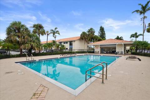1524 Lake Crystal Drive #F, West Palm Beach FL - photo 19 of 20