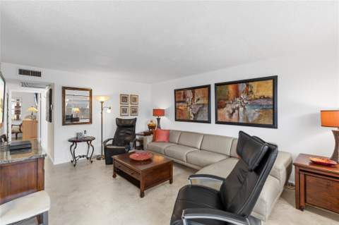 210 Oakridge #210, Deerfield Beach FL - photo 11 of 60