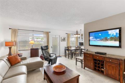 210 Oakridge #210, Deerfield Beach FL - photo 14 of 60