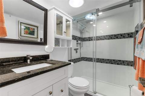 210 Oakridge #210, Deerfield Beach FL - photo 17 of 60