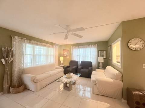 204 Durham D #204, Deerfield Beach FL - photo 7 of 37