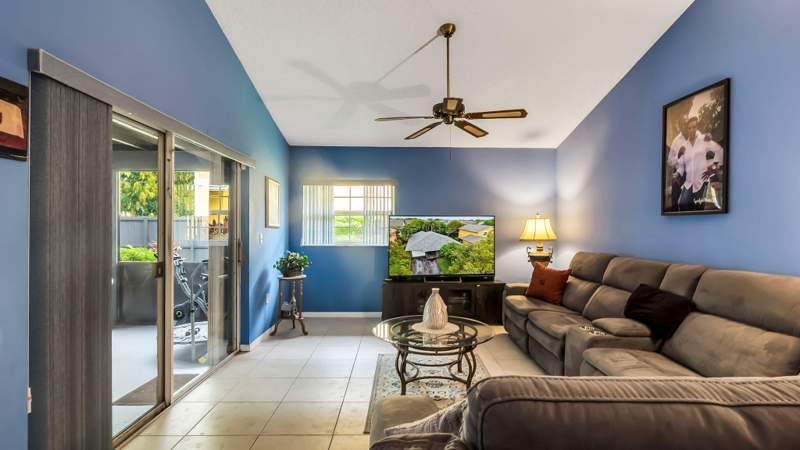 3 bedroom Single Family Residence at 9720 SW 12th Street, Lakeside South, Pembroke Pines — photo 5