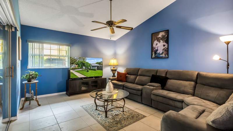 3 bedroom Single Family Residence at 9720 SW 12th Street, Lakeside South, Pembroke Pines — photo 4