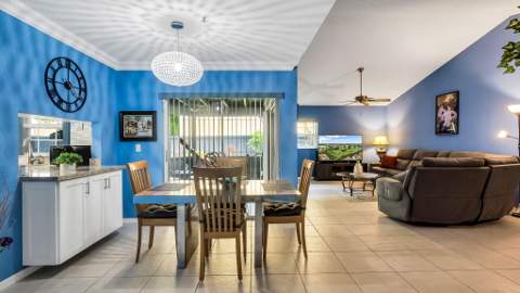 9720 SW 12th Street, Pembroke Pines FL - photo 6 of 21