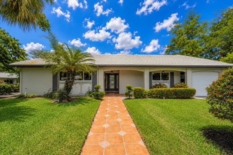 3 bedroom Villa at 1019 E Cypress Drive, No 81 Palm-Aire Country Club, Pompano Beach — photo 3