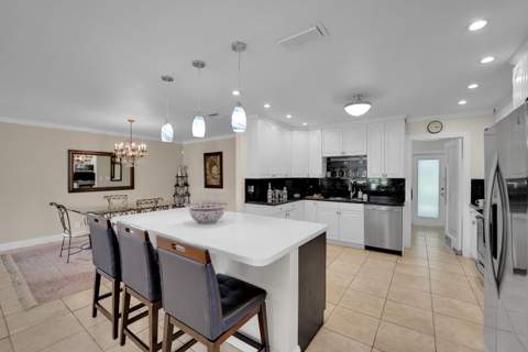 1019 E Cypress Drive, Pompano Beach FL - photo 8 of 69
