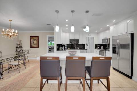 1019 E Cypress Drive, Pompano Beach FL - photo 12 of 69