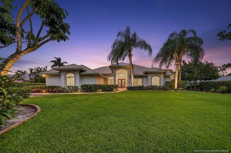 5 bedroom Single Family Residence at 4515 SW Bimini Circle, Evergreen, Mid-Rivers, Palm City — photo 2