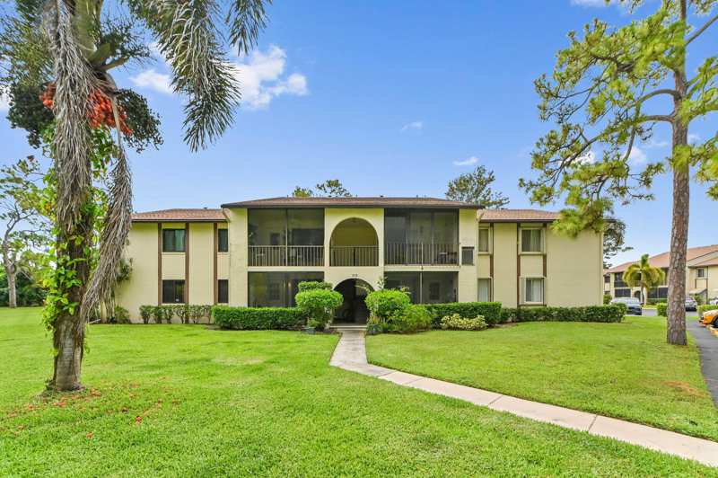 2 bedroom Condominium at 319 Knotty Pine Circle #C-1, Pine Ridge South, Greenacres — photo 1