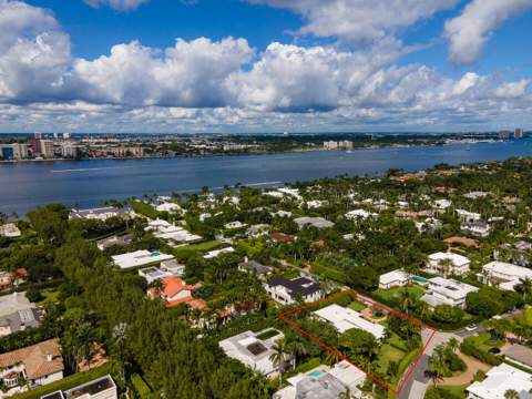 202 Coral Lane, Palm Beach FL - photo 19 of 21