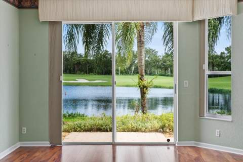 10911 Royal Devon Way, Lake Worth FL - photo 20 of 56