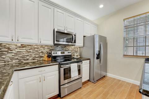 115 Harbors Way, Boynton Beach FL - photo 6 of 31