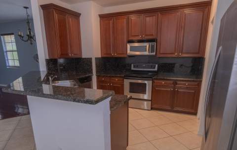 103 E Thatch Palm Circle, Jupiter FL - photo 20 of 39